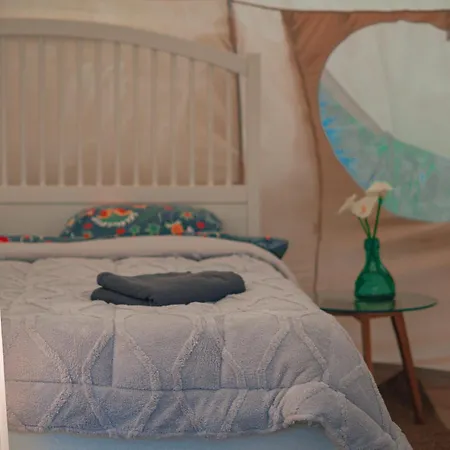 Glamping In Tuscany ラグジュアリーテント